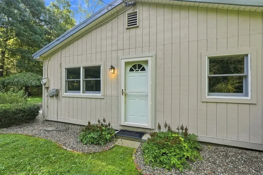 55 North St, Belchertown, MA 01007 - #3