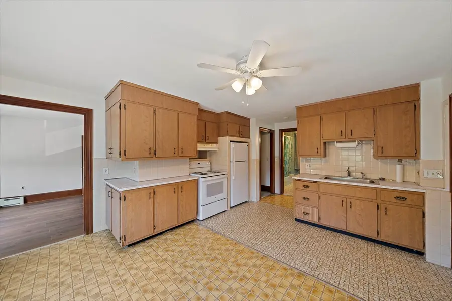 19 Bartlett, Avon, MA 02322 - #3
