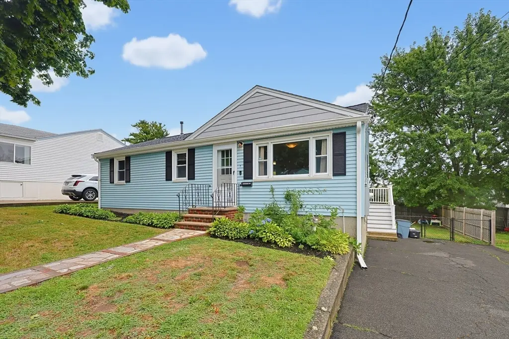 7 Haskell Pl, Peabody, MA 01960 - #1