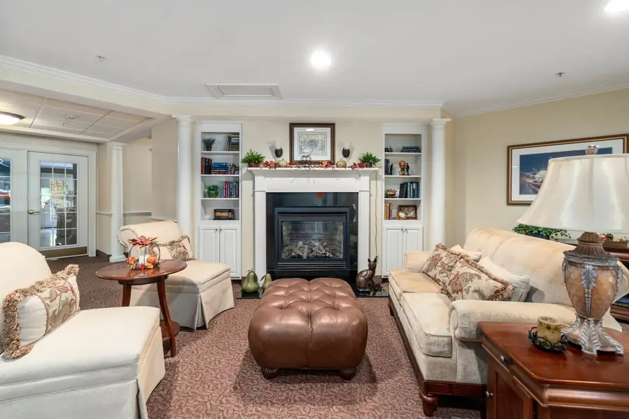 7 Crescent Way #319, Sturbridge, MA 01518 - #2