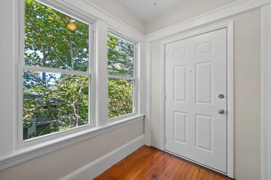 33 Clearview Ave, Worcester, MA 01605 - #2