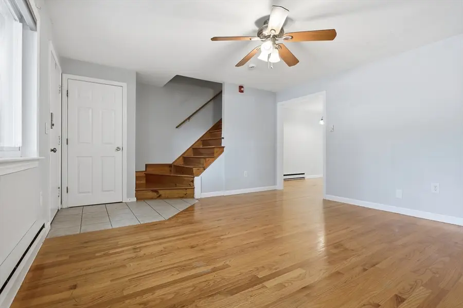141 Thissell Ave #4, Dracut, MA 01826 - #3