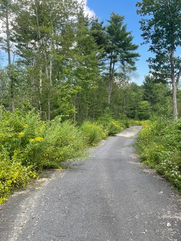 208 Erickson Rd, Ashby, MA 01431