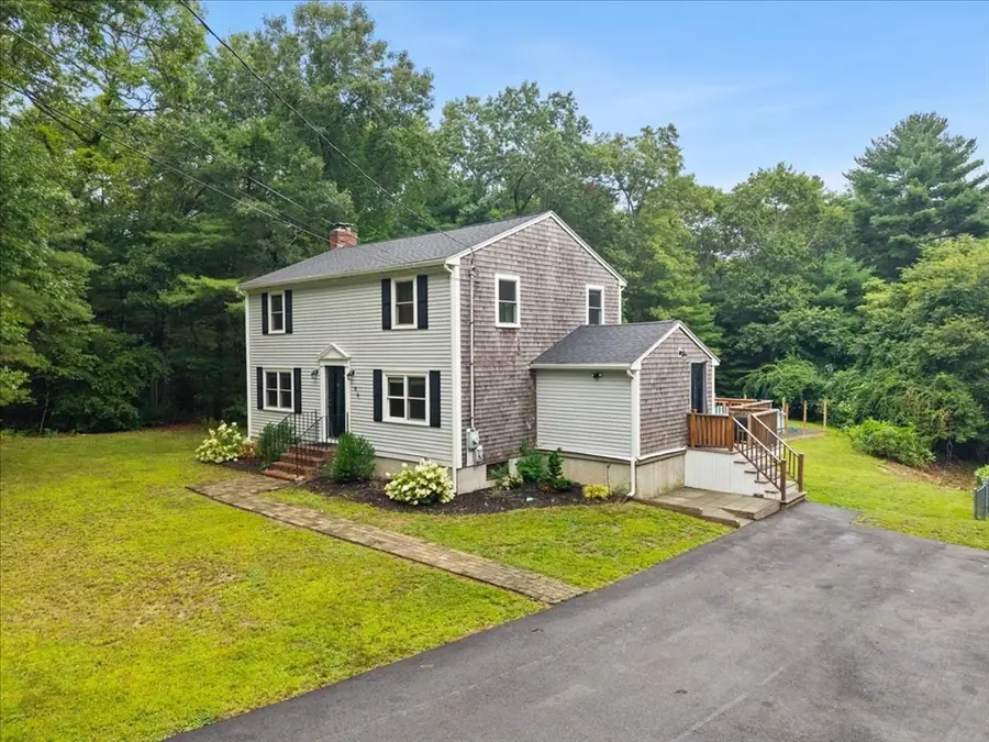 46 Harvard St, Halifax, MA 02338 - #2