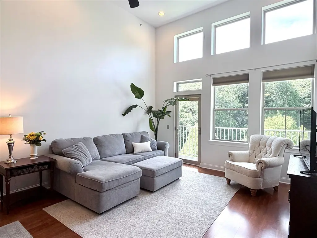 4 Harvest Dr #323, North Andover, MA 01845 - #1