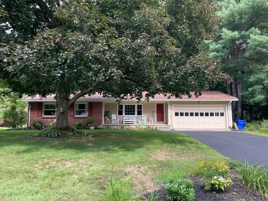6 Meadowbrook Rd, Springfield, MA 01128 - #2