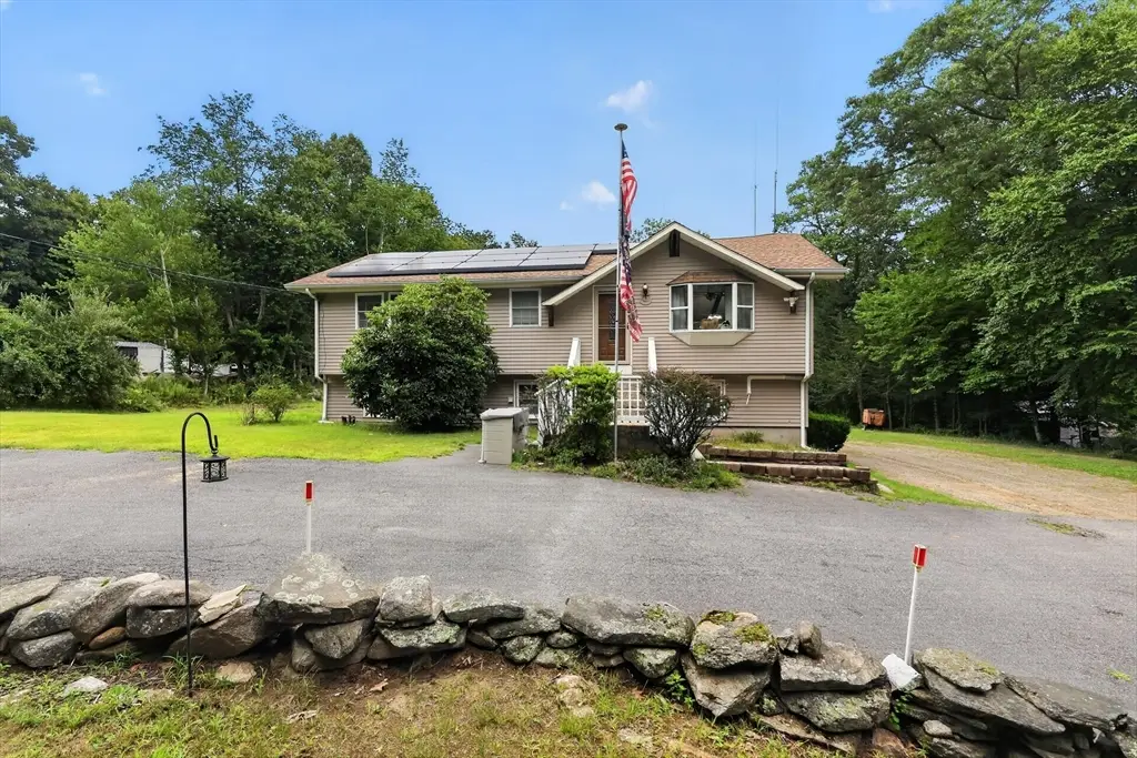 350 Se Main St, Douglas, MA 01516 - #1