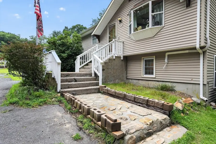 350 Se Main St, Douglas, MA 01516 - #3