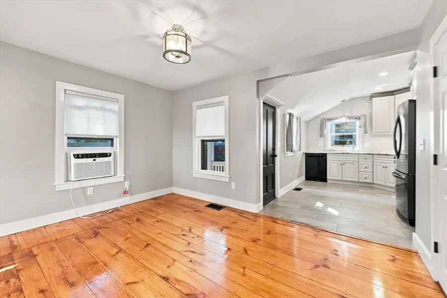 1 Lincoln Ct #1, Amesbury, MA 01913 - #3