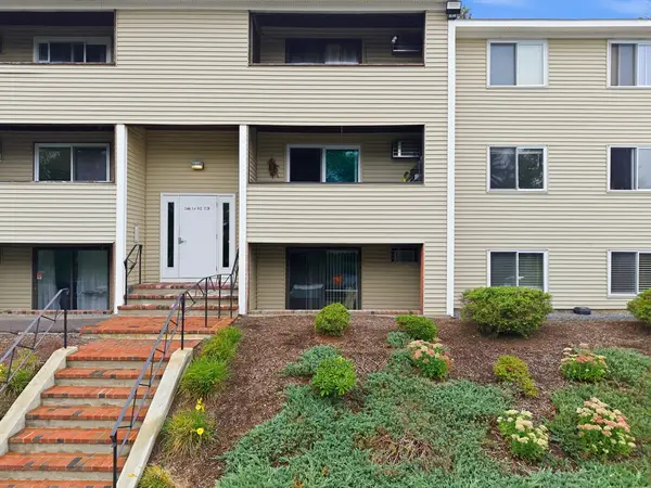 129 Quaker Hwy #3, Uxbridge, MA 01569