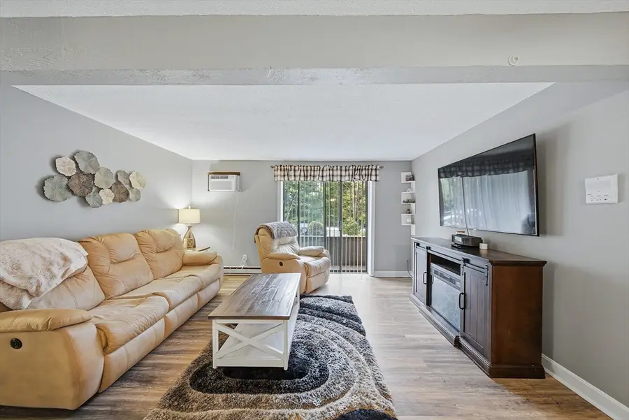 129 Quaker Hwy #3, Uxbridge, MA 01569 - #2