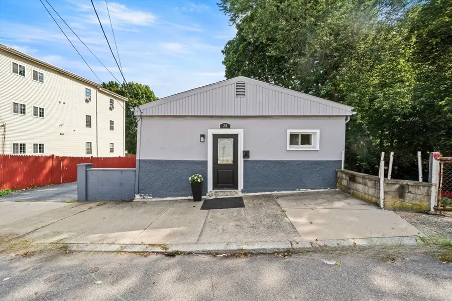 28 Warren St, Peabody, MA 01960 - #2