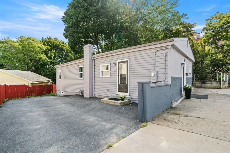 28 Warren St, Peabody, MA 01960 - #3
