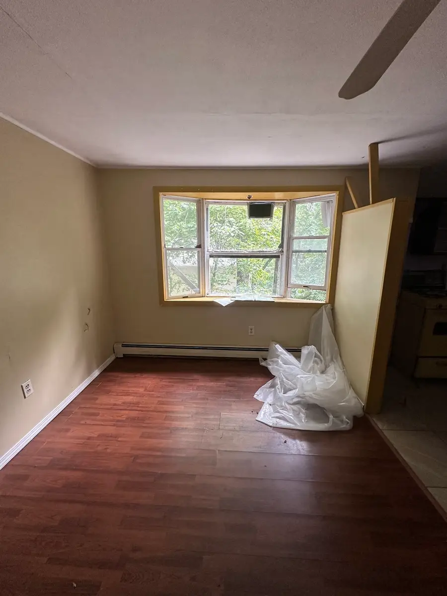 35 Hillcrest St., Waltham, MA 02451 - #2