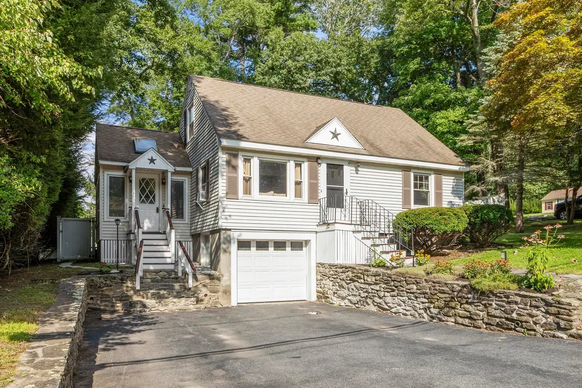 214 Brigham Hill Rd, North Grafton, MA 01536 - #1
