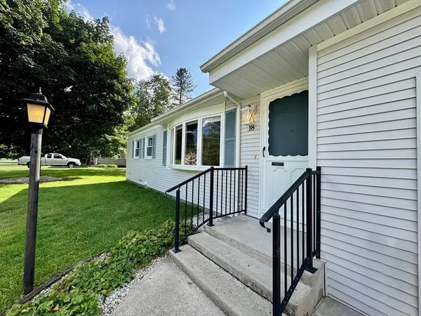 18 Cedar Oak Lane, Hampden, MA 01036