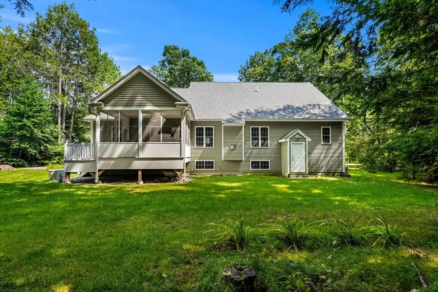 14 Village Rd, Pepperell, MA 01463 - #2