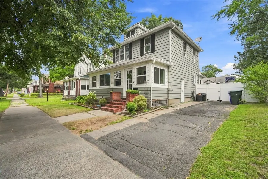 43 Corona St, Springfield, MA 01104 - #2