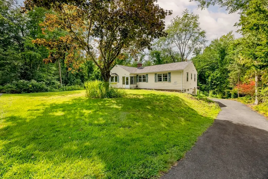 20 S Sycamore Knls, South Hadley, MA 01075 - #2