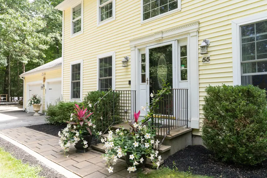55 S Shore Dr, Sturbridge, MA 01566 - #3