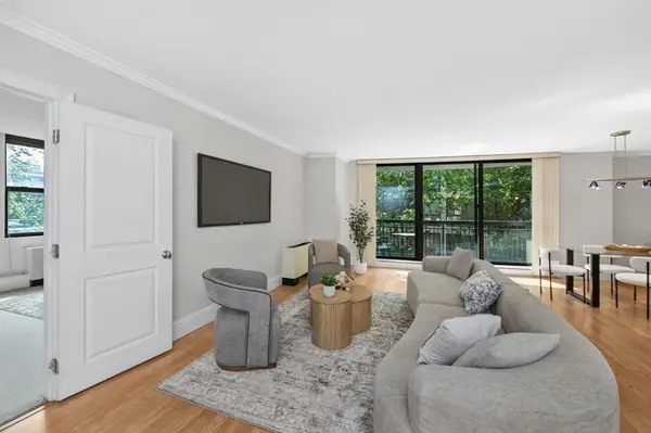 50 Longwood Ave #517, Brookline, MA 02446