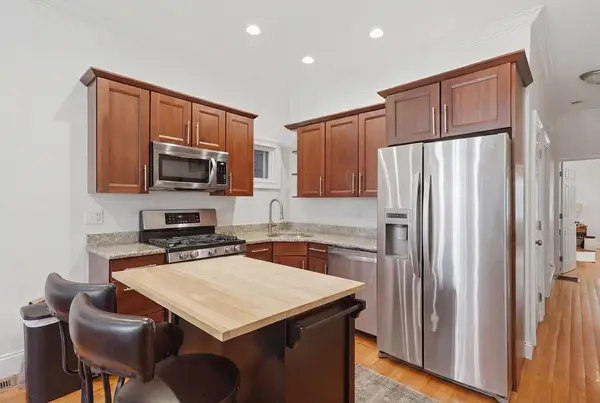 502 Sumner St #1, Boston, MA 02128