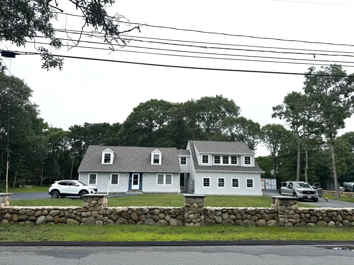 4 Edgerton Dr, North Falmouth, MA 02556 - #1