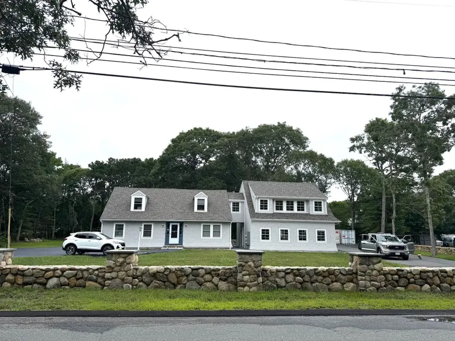 4 Edgerton Dr, North Falmouth, MA 02556 - #2