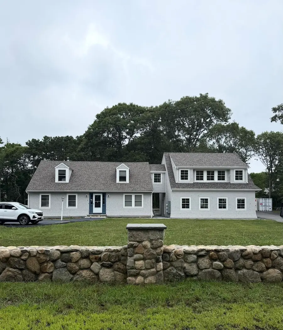 4 Edgerton Dr, North Falmouth, MA 02556 - #3