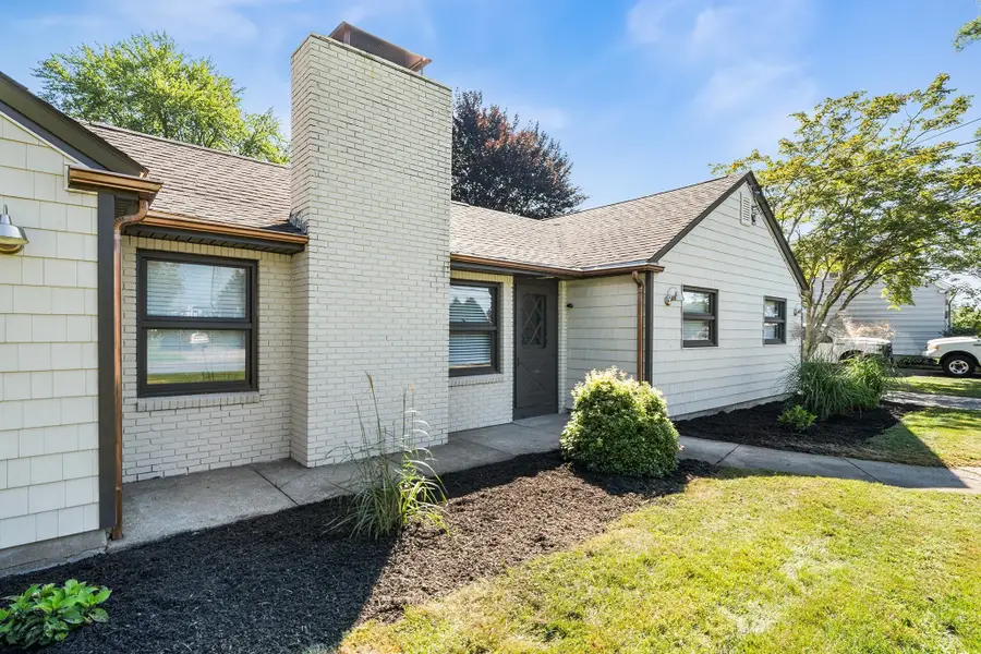 195 Barney Ave, Rehoboth, MA 02769 - #3