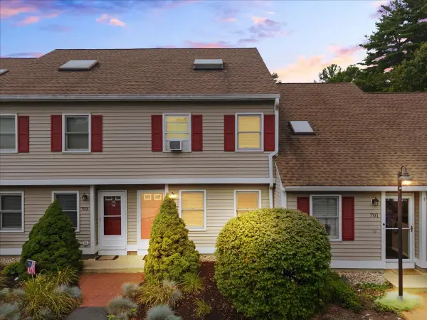702 Brookline Way #702, Rockland, MA 02370