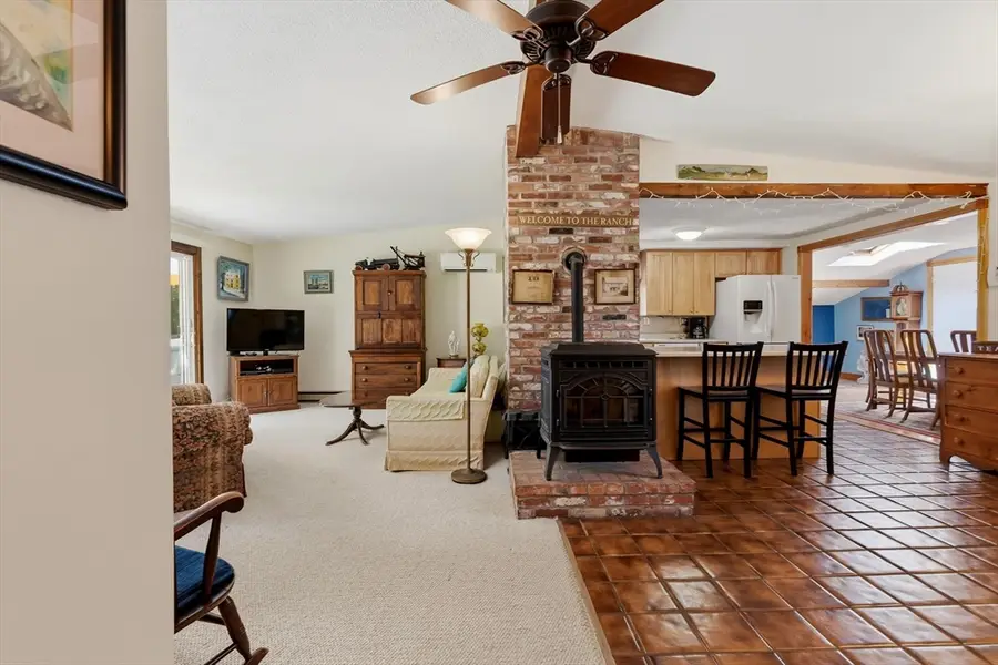 8 Colgate Rd, Beverly, MA 01915 - #3