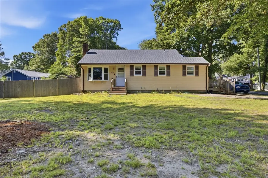 47 W Shore Rd, Holbrook, MA 02343 - #2