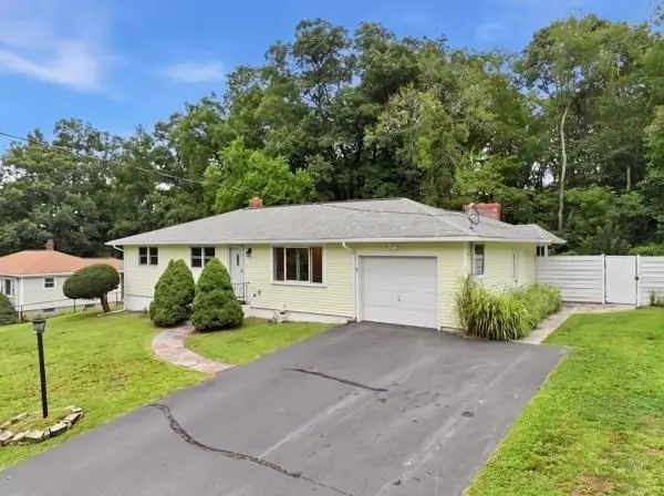 7 Hawthorne Street, North Grafton, MA 01536 - #2