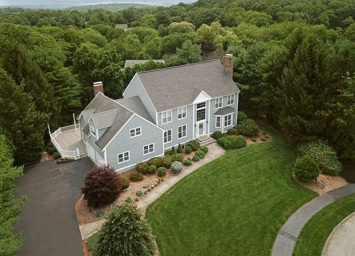 9 Fieldstone Dr, Shrewsbury, MA 01545 - #1