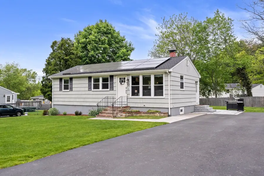19 Burr Ave, Pembroke, MA 02359 - #2