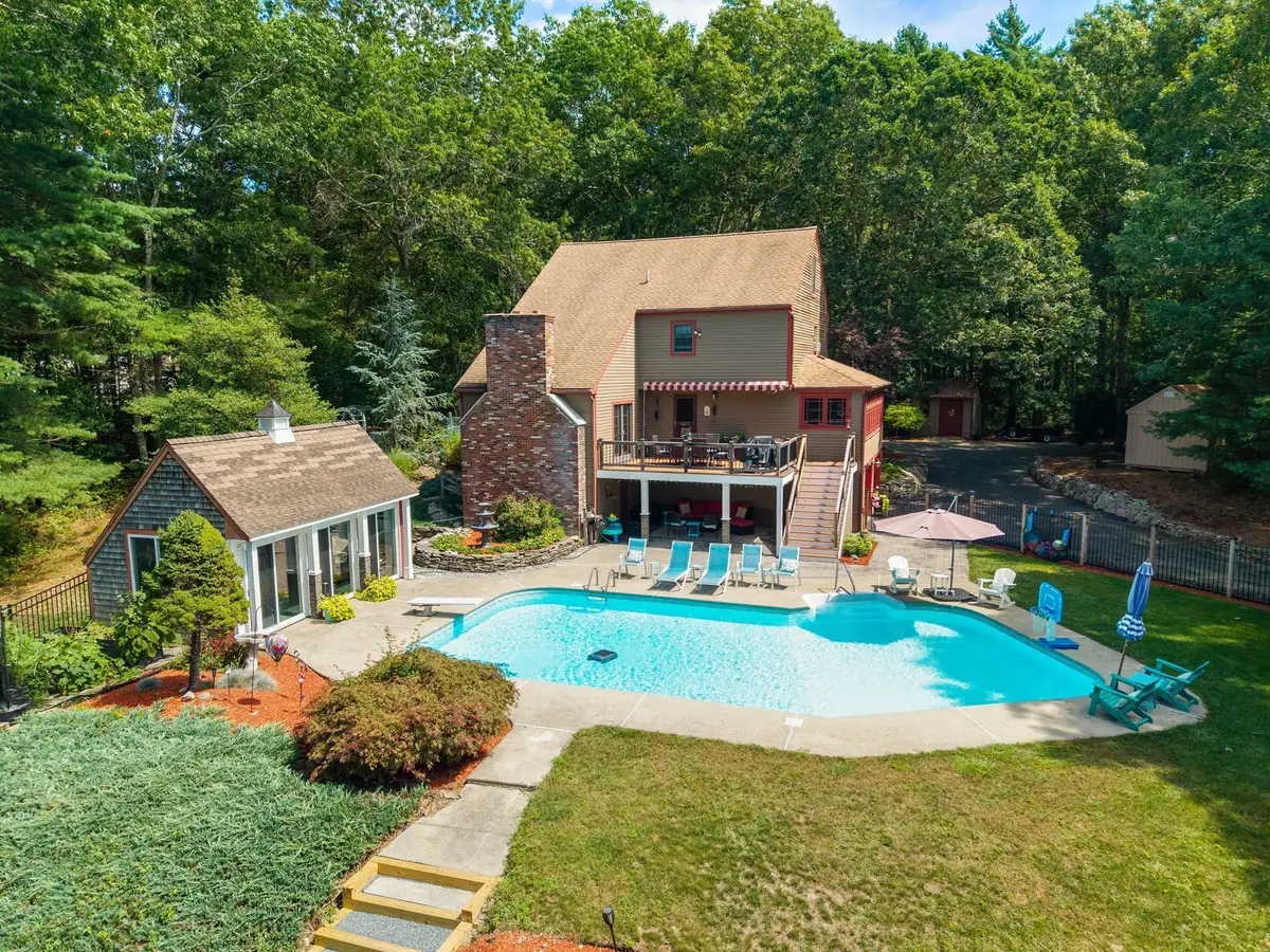 14 Woodview Dr, Lakeville, MA 02347 - #1