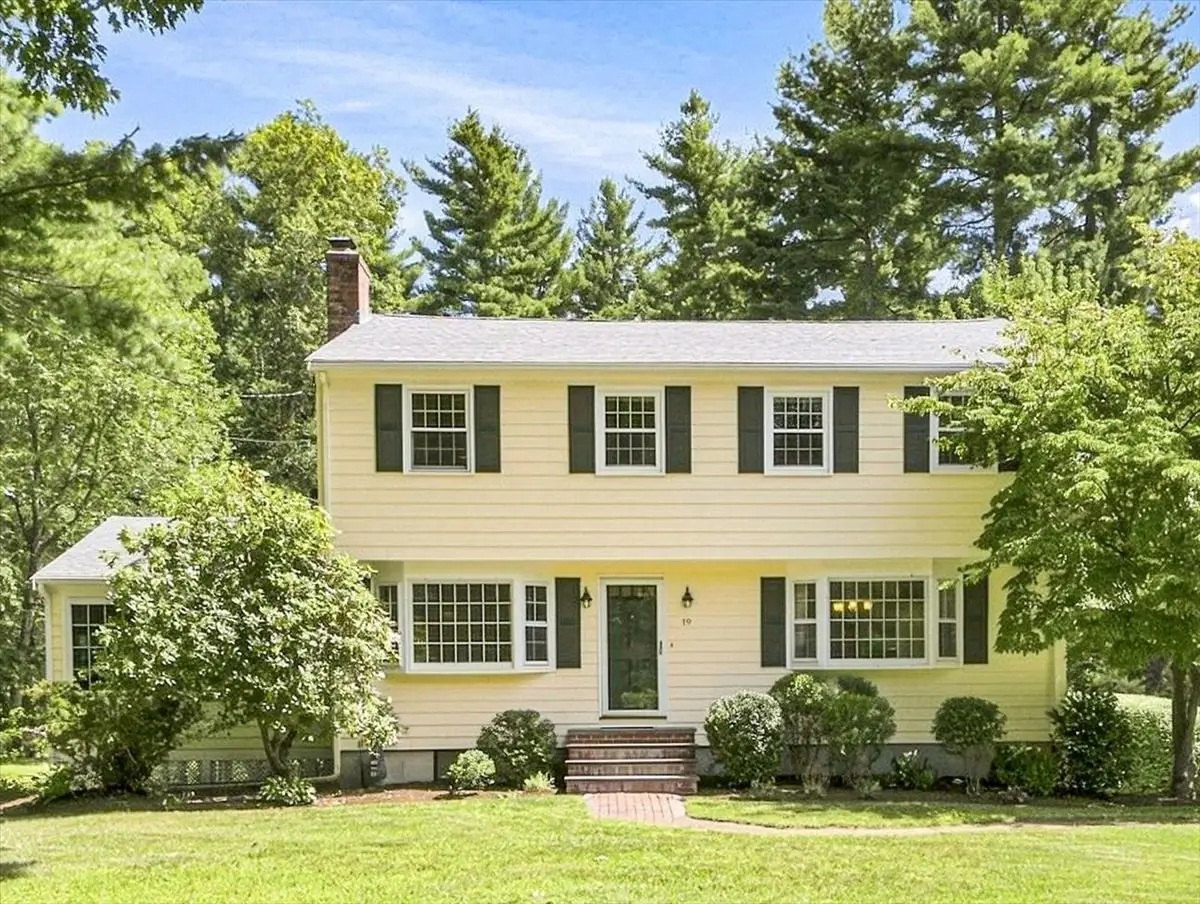 19 Snyder Rd, Medfield, MA 02052 - #1