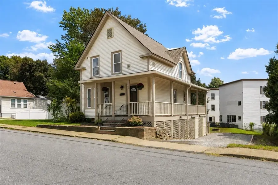 460 Pleasant St, Gardner, MA 01440 - #3