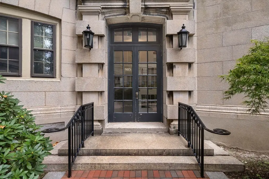 985 Memorial Drive #401, Cambridge, MA 02138 - #1