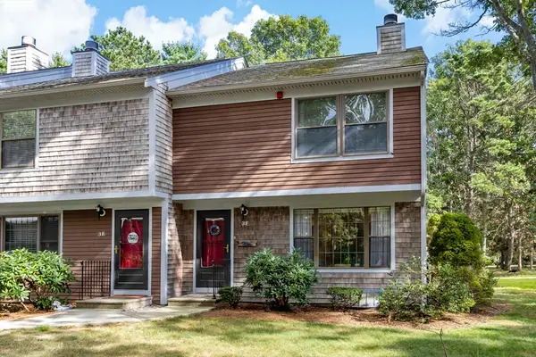 195 Falmouth Rd #3F, Mashpee, MA 02649