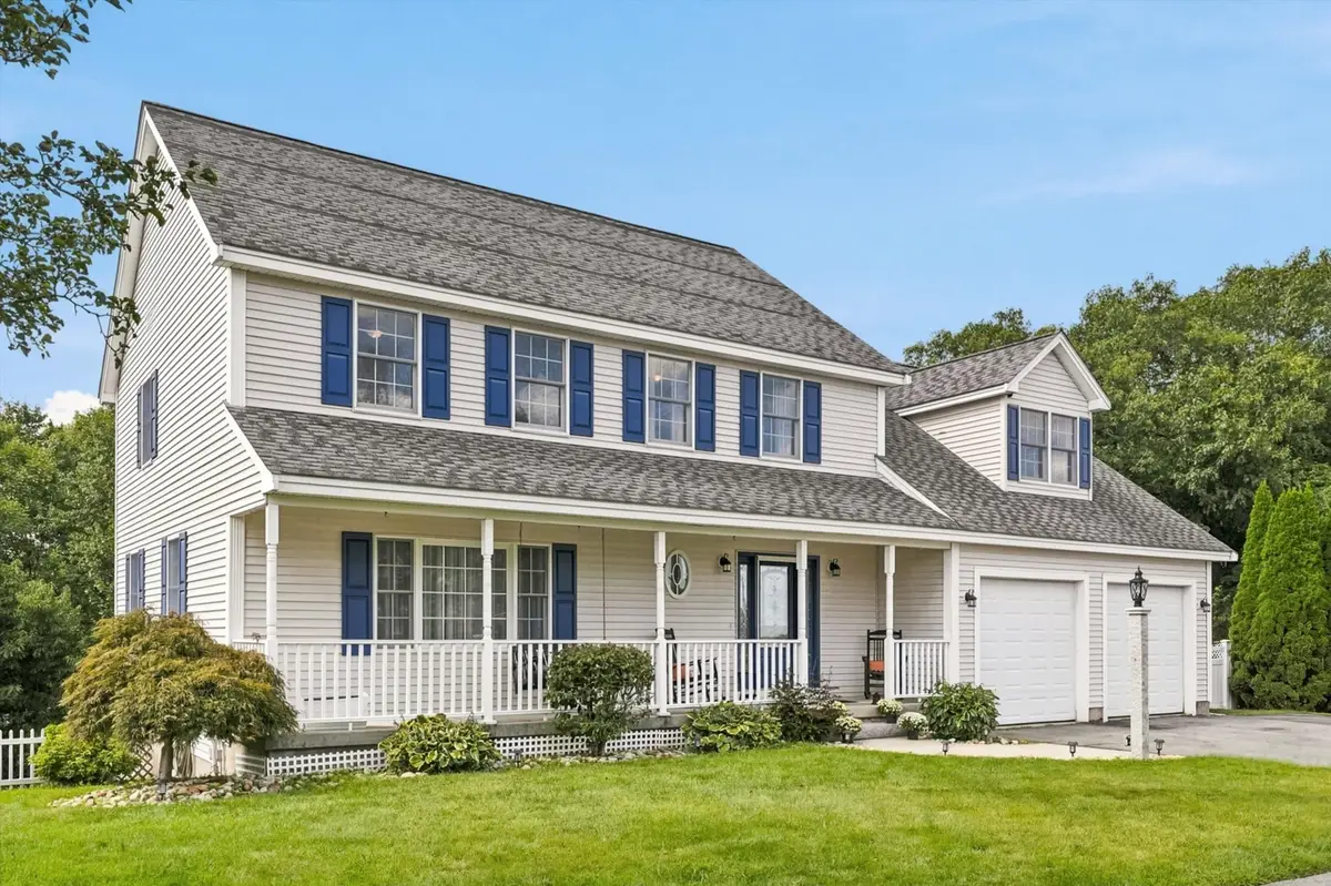 33 Fairway Dr, Woburn, MA 01801 - #1