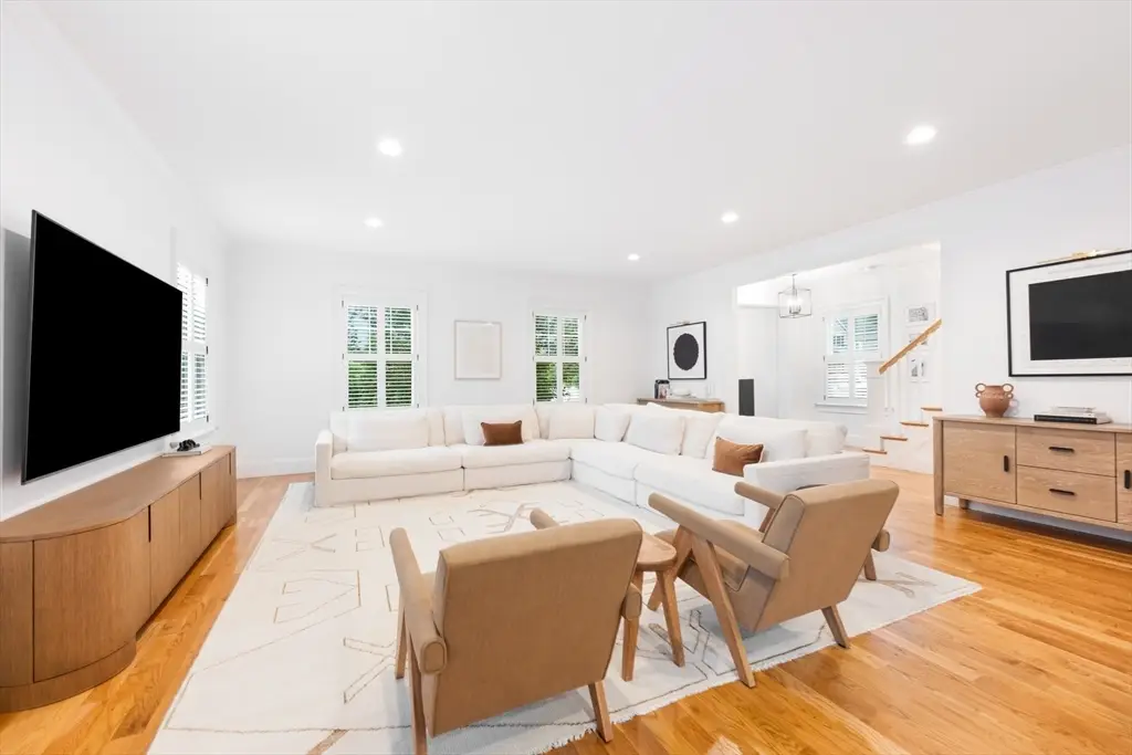 30 Farrow St, Winchester, MA 01890 - #1