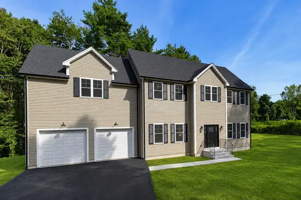 90 Berry Corner Rd, Charlton, MA 01507