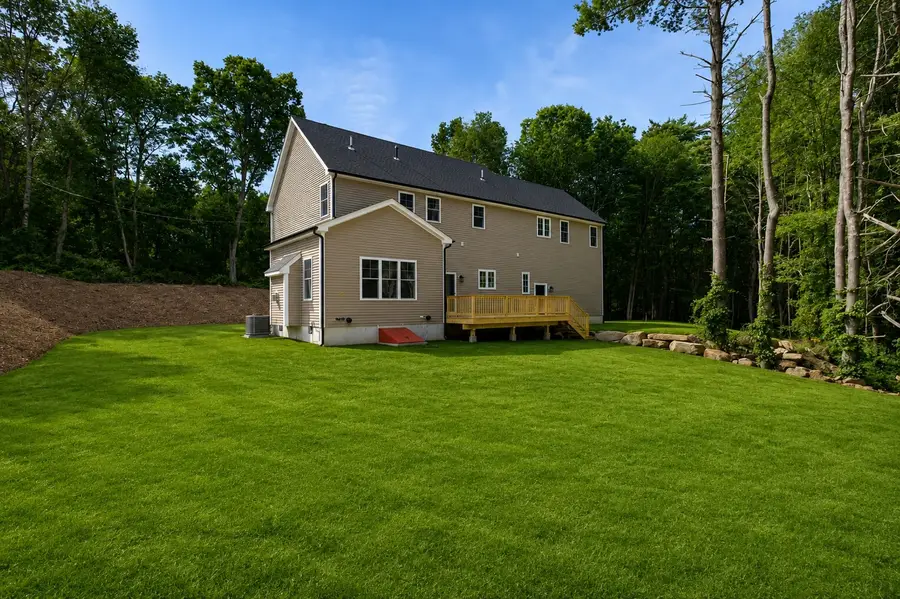 90 Berry Corner Rd, Charlton, MA 01507 - #3