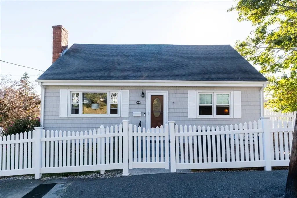 8 Siren St, Winthrop, MA 02152 - #1