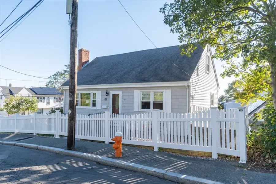 8 Siren St, Winthrop, MA 02152 - #3