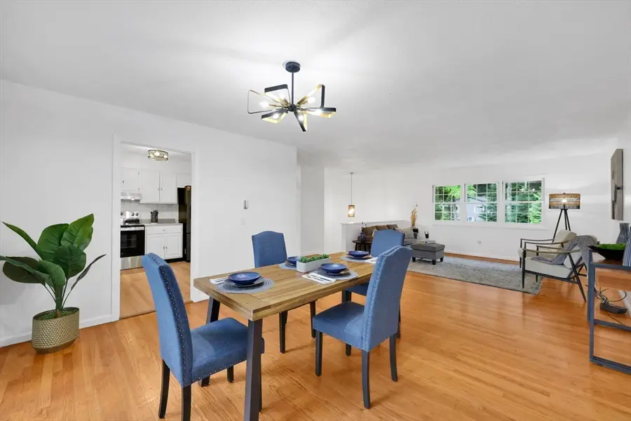 210 Strong St, Amherst, MA 01002 - #3