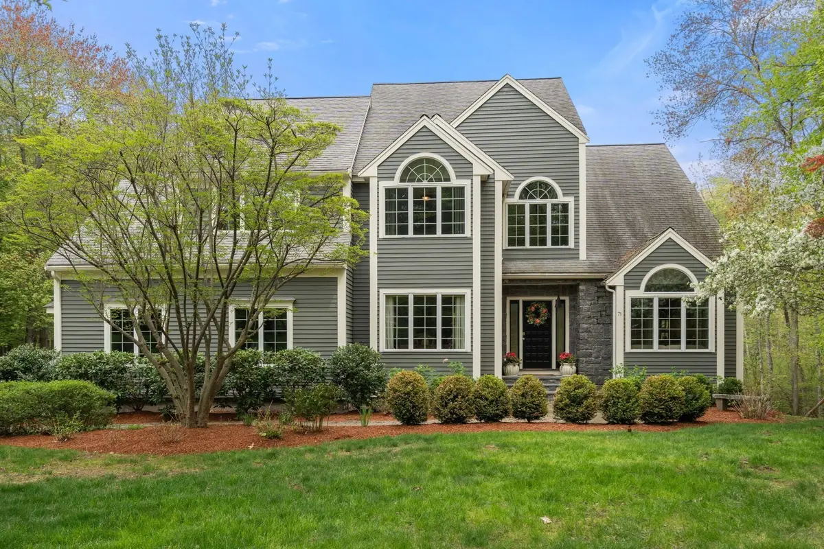 71 Sears Rd, Southborough, MA 01772 - #1