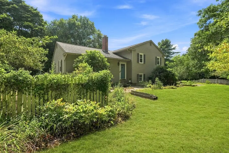 71 Mt Holyoke Drive, Amherst, MA 01002 - #2